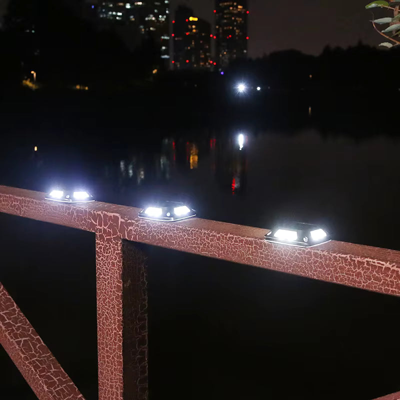 Lot de 4 Spots Solaires LED Extérieurs 8LED – Étanches IP65, Sans Fil, Idéals Allées, Escaliers & Terrasses (Cygnus) - LUMICONCEPT