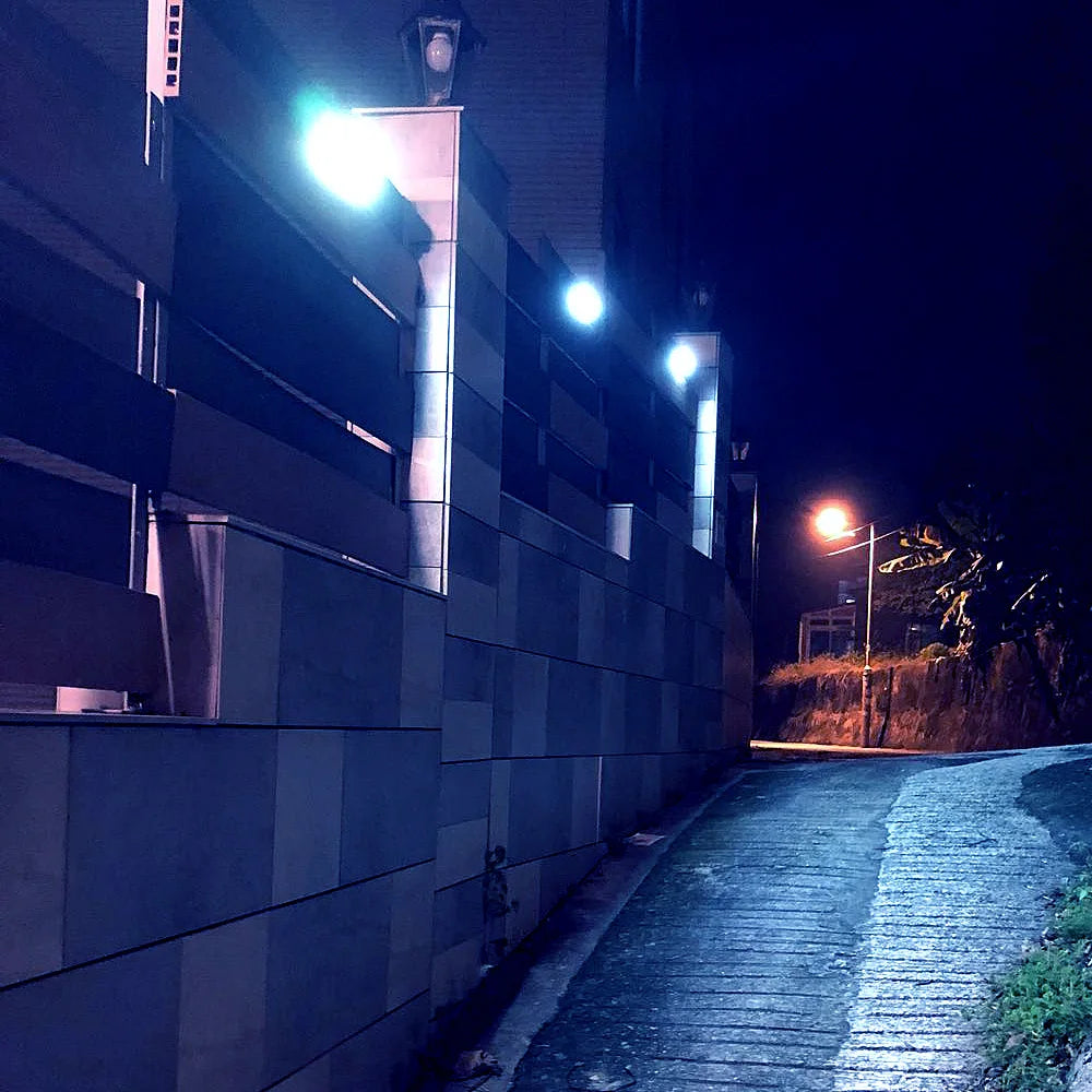 Projecteur Murale Solaire LED 28 LED avec Capteur de Mouvement – 3 Modes, Étanche IP65 (Altair) LUMICONCEPT