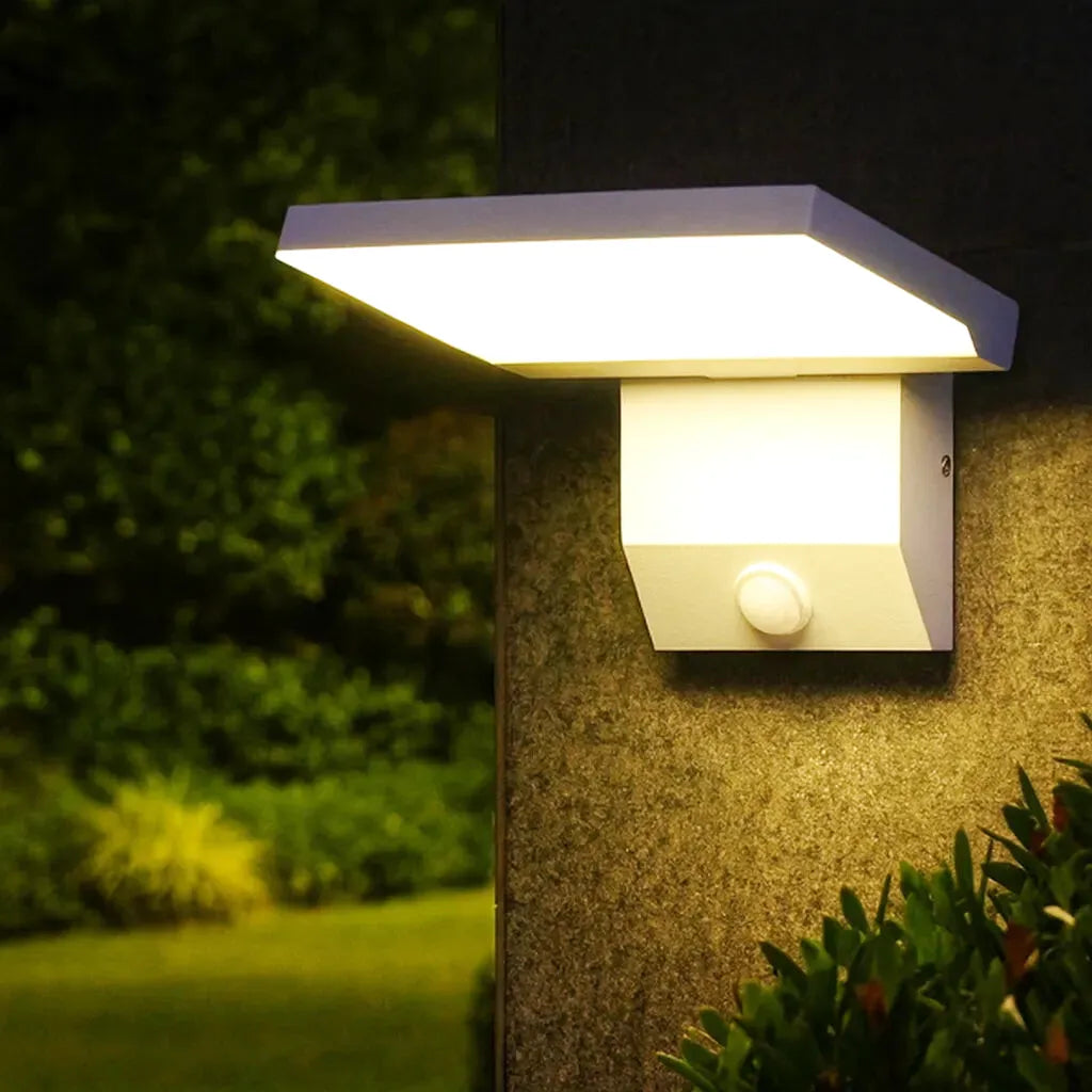 Applique Murale Blanche LED avec Capteur de Mouvement – Étanche IP65 en Alliage d’Aluminium (Antares) LUMICONCEPT