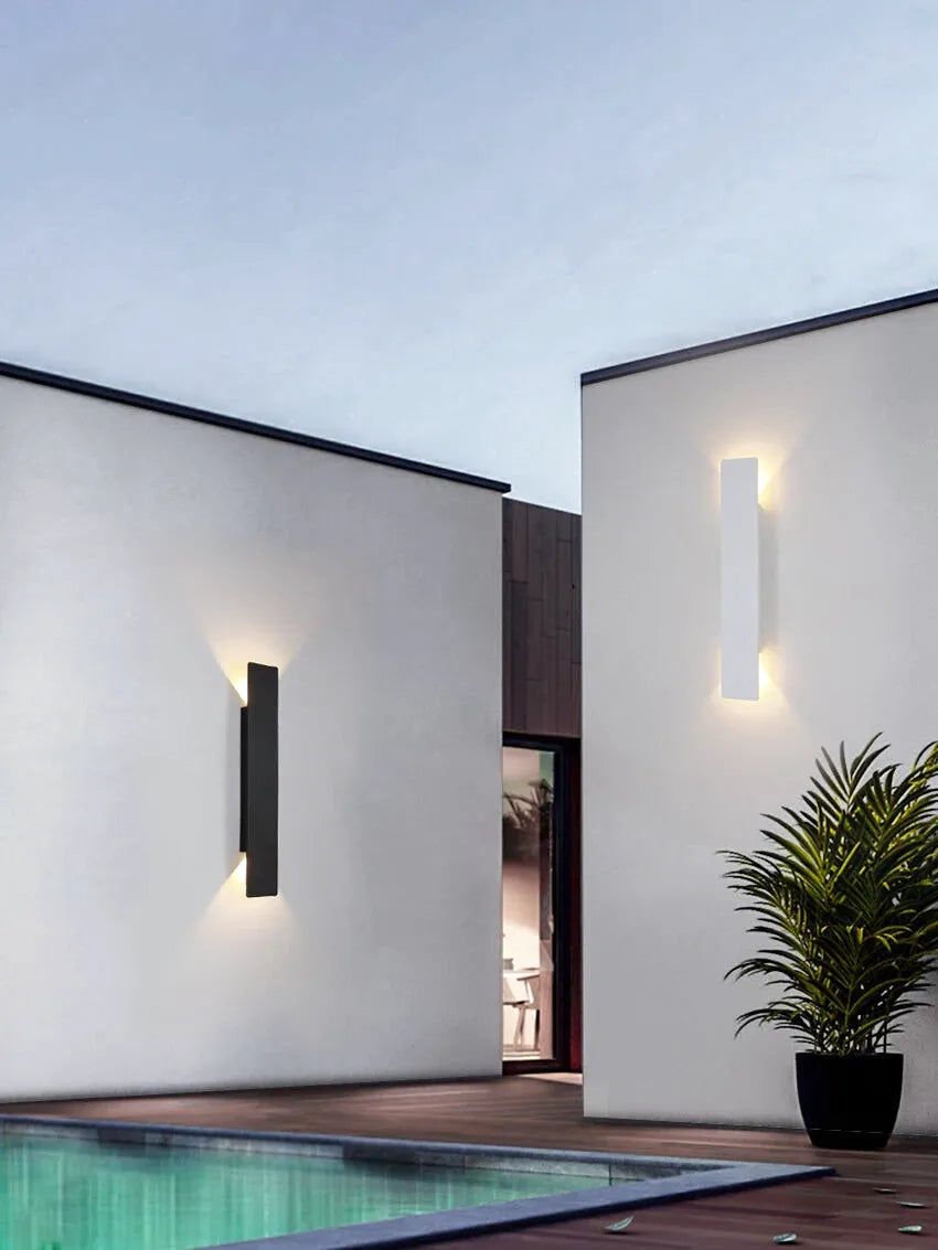 Applique Murale LED Extérieure – Étanche IP65, Bande LED Aluminium, Porche, Cour et Jardin (Auriga) LUMICONCEPT