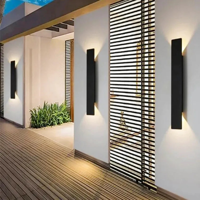 Applique Murale LED Extérieure – Étanche IP65, Bande LED Aluminium, Porche, Cour et Jardin (Auriga) LUMICONCEPT