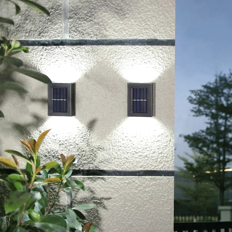 Applique Murale Solaire LED – Étanche IP65, Moderne et Écologique (Antares) LUMICONCEPT