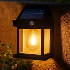 Applique solaire sur un mur