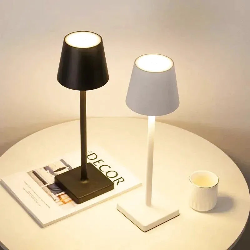 Lampe de Table LED Rechargeable – Tactile, USB-C, Intensité Variable, Étanche IP54 (Andromeda) LUMICONCEPT
