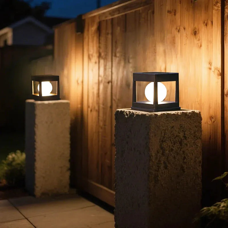 Lampe Solaire Extérieure – Étanche IP65, 2 Modes LED (Blanc/Chaud), Multi-Installation pour Jardin, Allées (Sirius) LUMICONCEPT